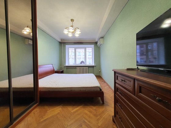 Оренда квартира 3к., ТРЦ Гулівер, Васильківська 45, Печерськ Киев