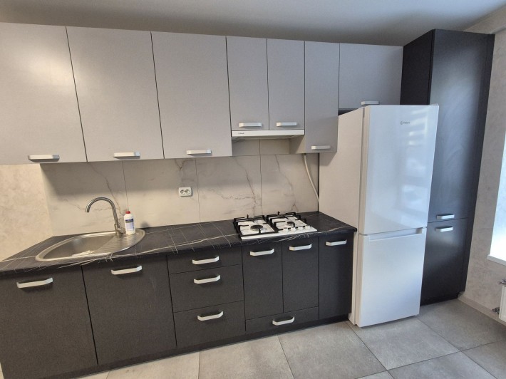 Здам 1 кімнатну квартиру в жк Гранд Сіті Домбровський - фото 1