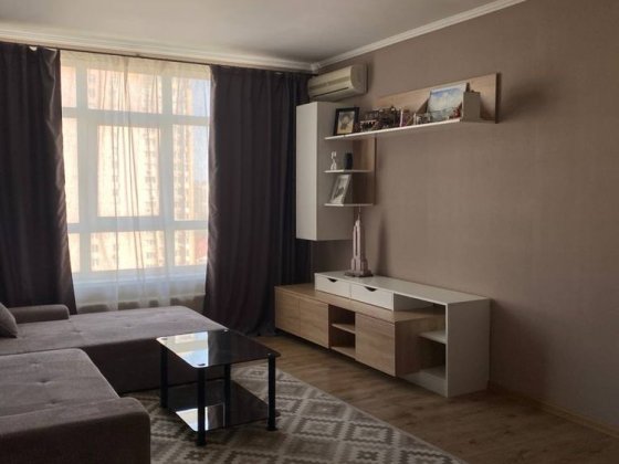 Аренда 2 кв 77 м Евродизайн. Пр. Лобановского 4-Б. ЖК Александровский. Киев