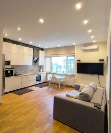 Без комісії, 2-к квартира, Печерськ, Є.Коновальця 36-Е. - фото 1