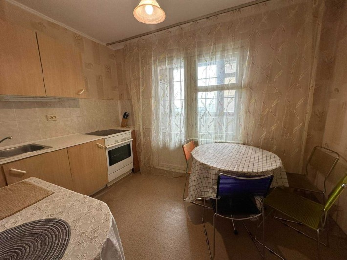 3к квартира 90м2 на вул.Єфремова! до метро Академмістечко 10хв. пішки - фото 1