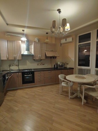 Книгині Ольги 2х кімнатна з паркінгом - фото 1