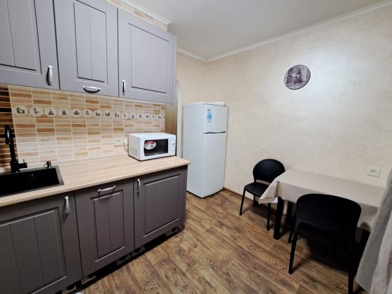 Сдам СВОЮ 1-ком.квартиру на Тополе  Без комиссии Днепр