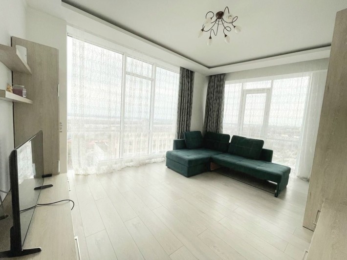 1к ЖК Панорама, Симферопольская 2к, небольшое животное обсуждается - фото 1