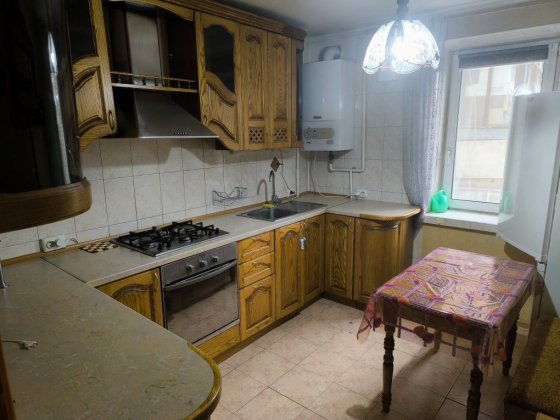 Здається в оренду двокімнатна з АГВ  неподалік від ринку Урожай Вінниця