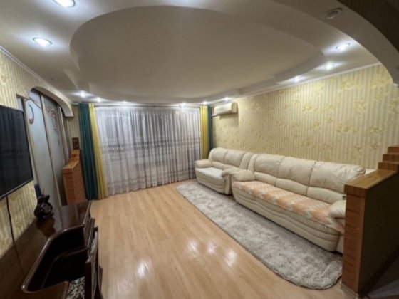 Сдам 3к квартиру Центр,пр.Центральный,Марк Плаза. Свое отопление.