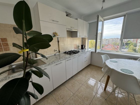 ОРЕНДА 2 кім квартири  вул Наукова -Кн Ольги вся техніка Львов