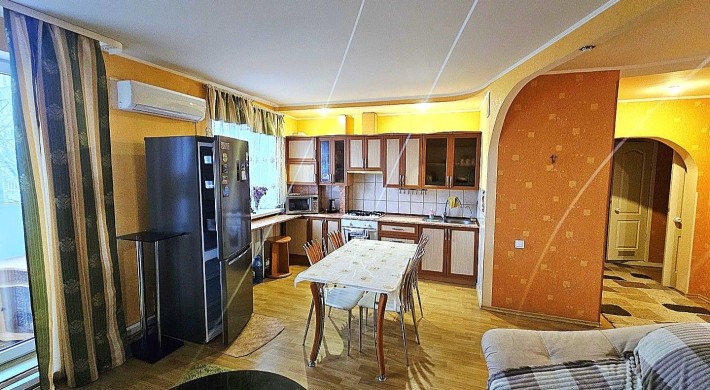 3 Кімнатна.Вул.Полтавська(Ринок) - фото 1