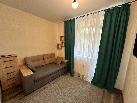 Оренда квартири-студії 28 м, 2 поверх, вул.Польова, 73, Караваєві дачі Киев