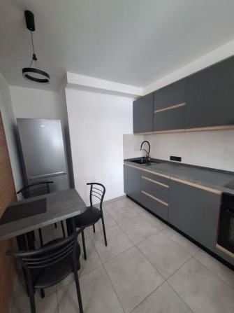 Аренда 1-комнатной квартиры с новым ремонтом. пр. О.Поля низ (Кирова) - фото 1