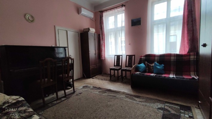 Оренда 1к.Глібова (р-н Драгоманова, Мартовича, Стефаника, тихий центр) - фото 1