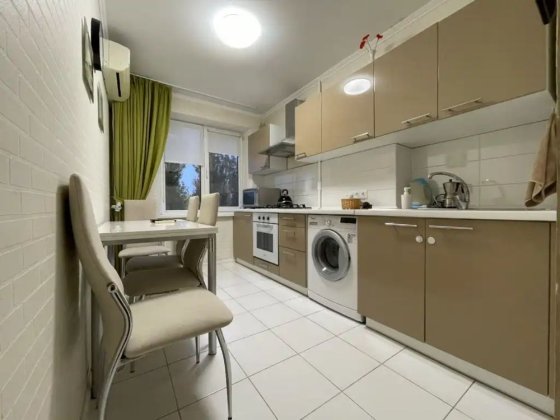 Сдам 3к квартиру на Набережной Победы. Сквер Прибрежный Дніпро