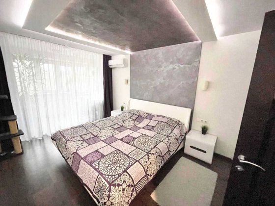 Сдам 2х комнантую квартиру на пр.Александра Поля 106А Дніпро