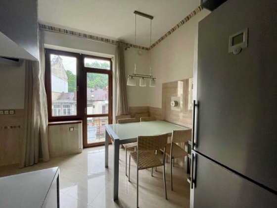 Здам в оренду трикімнатну квартиру, вул. Зарицьких Львів