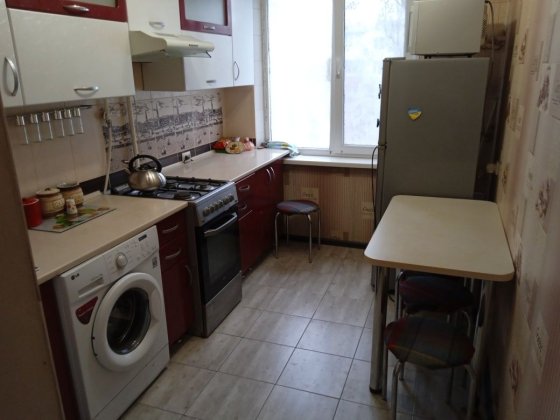 Сдам 2 к/к 8/9 на площади Победы Миколаїв