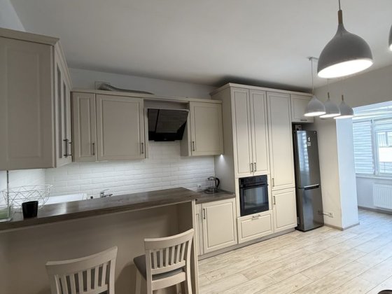 Оренда 2 кімнатної квартири по вул. На Нивах Львов