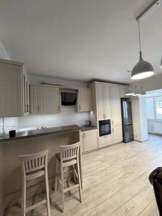 Оренда 2 кімнатної квартири по вул. На Нивах - фото 1