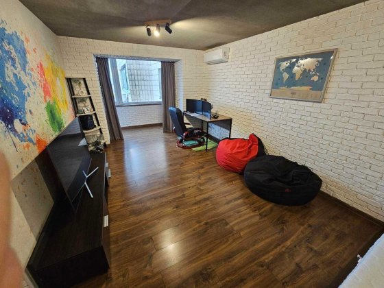 Здам 1 кімнатну квартиру в районі Караваєвих Дач Київ