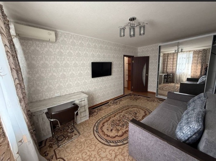 Сдам 1 КВ метро Студенческая - фото 1