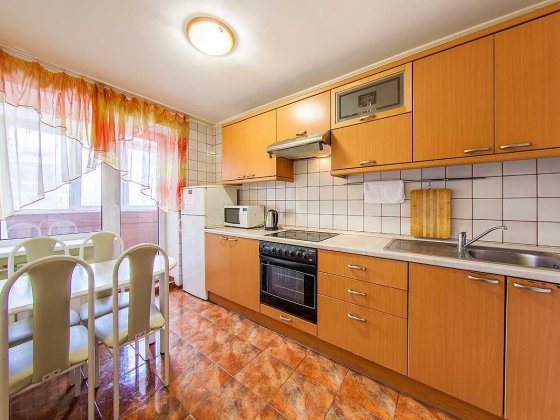 Квартира біля Володимирського базару.3 окремі кімнати.Антоновича,100 Киев