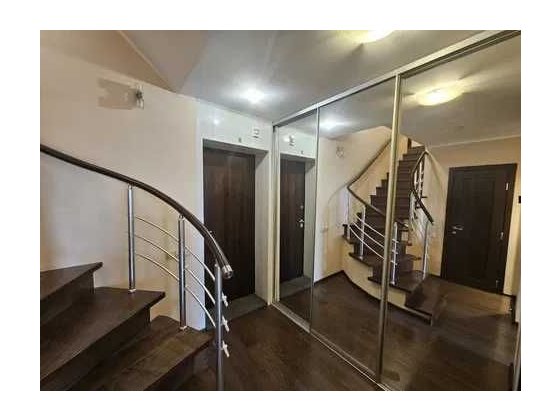 Сдам 3-х ком .кв-ру пр.Леси Украинки(пр.А.Поля) Днепр