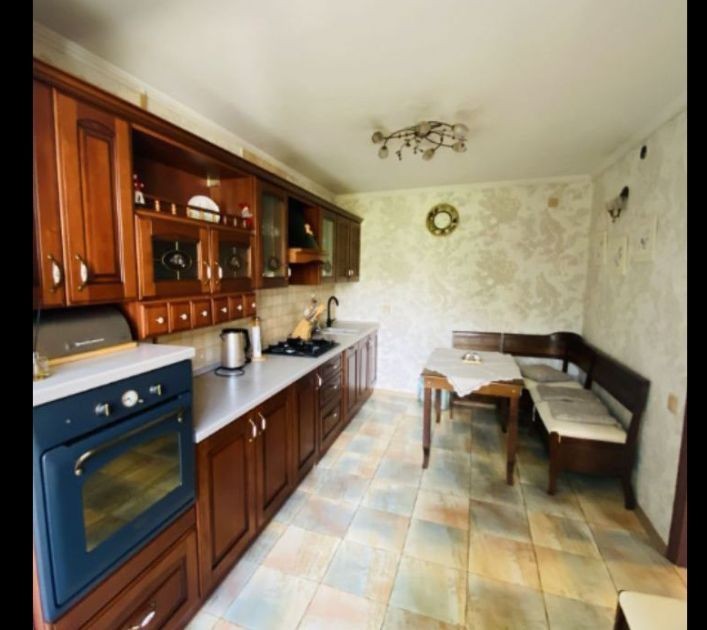 Сдается 4к.к.- студия.Центр города! Ремонт.Автономное отопление! - фото 1