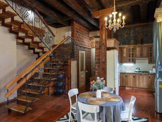 Оренда вул Федорова. Центр Львова. Дизайн ремонт Дворівнева. 3 спальні Львів