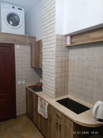 Оренда 1 кімнатної міні-студії в центрі Львова. Пекарська/Д.Донцова - фото 1