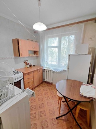 Черемушки\Филатова 1к квартира на 2\5 этаже балкон вся быттехника - фото 1