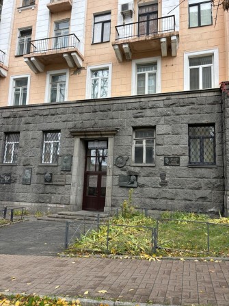 Ул.Б.Хмельницкого 68,Шевченковский р-н - фото 1