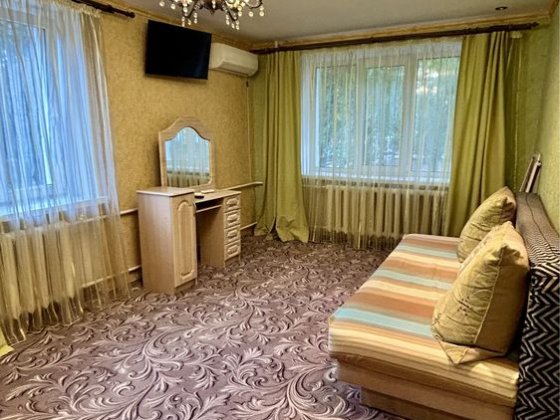 Сдам 1 к квартиру метро Бот. Сад, ул. Есенина, 10 Харків