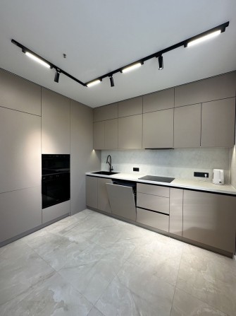 Аренда новой 2к квартиры Аркадия ЖК Литературный Парк Море - фото 1