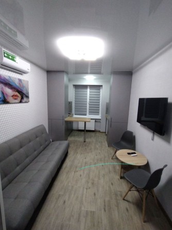 Сдам изолированную гостинку, Ворбьевы горы,  м Акад.Павлова. - фото 1