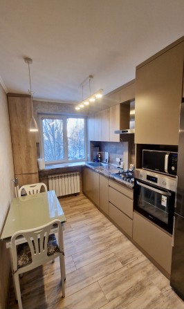 Аренда 3 комнатной квартиры на Победе.  МакДональдз - фото 1