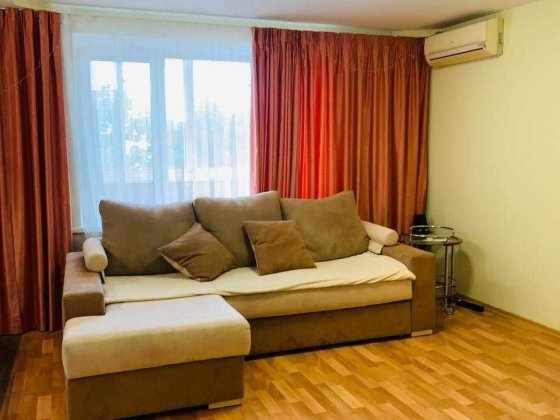 Оренда 4‑кімнатної квартири на проспекті Олександра Поля, низ Дніпро