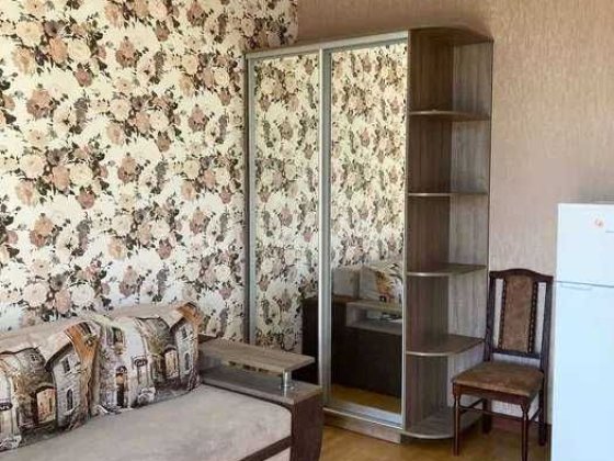 Трехкомнатная кв. метро Защитников Украины Харків