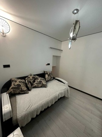 Сдам квартиру в центре где всегда есть свет - фото 1