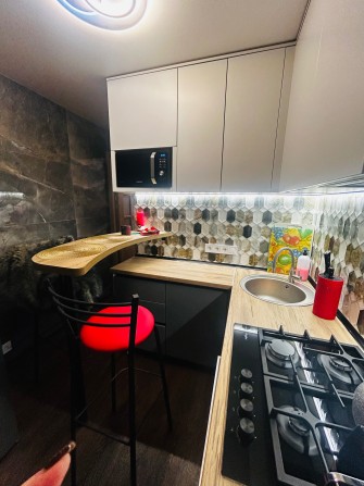 Сдам 3-комнатную квартиру рядом с метро Холодная гора - фото 1