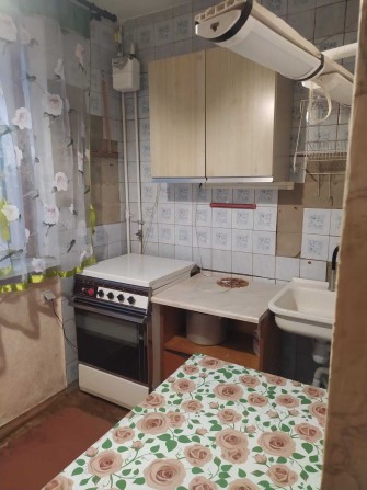 Сдам 1 изолир. квартиру на Салтовке коммуналка и 1000! - фото 1