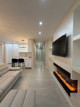 Оренда 2-кім+кухня-студія квартира 81 м Велика Британія ближній центр - фото 1