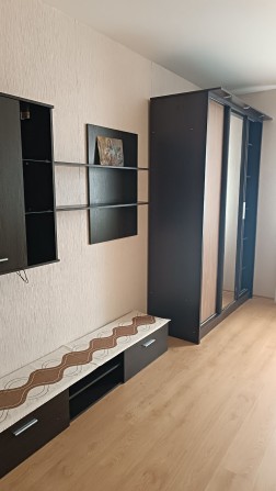 Сдам 1кв  п Котовского 4эт газ - фото 1