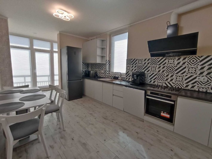 Вільна квартира в ЖК Семицвіт на вул. Шевченка - фото 1