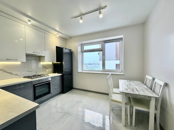 Оренда просторої 3 кімнатної квартири в новобудові Львів