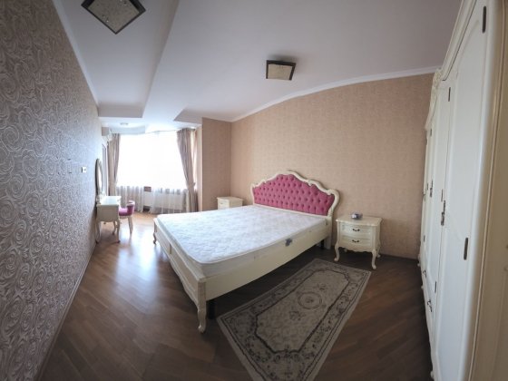 Здаю двокімнатну квартиру елітклас центр новий будинок закритий двір Миколаїв