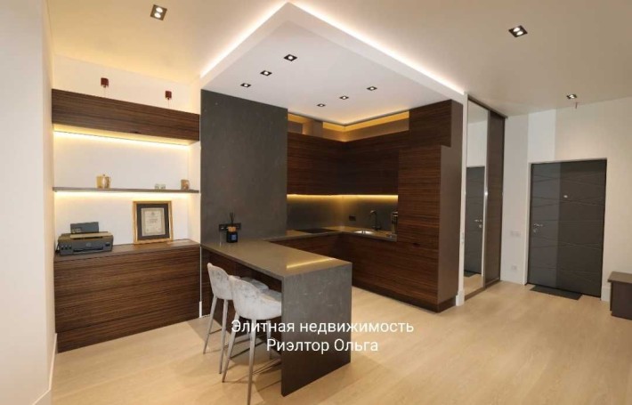 VIP! Стильная ЖК "Башня Чкалов" /парк Шевченко! Генератор! 65 м. - фото 1