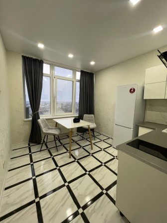 Сдам 1 к в ЖК 34 жемчужине Бассейная рядом центр - фото 1