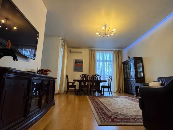 Оренда квартири 4 кім.+ паркінг вул. Гординських (новобуд). Львов