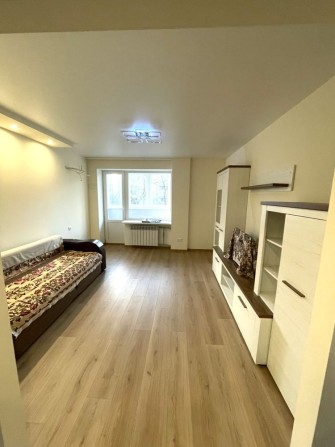 Оренда великогабаріної 3к/к.Вул. Космонавтів, р-н Баштанського ринку - фото 1