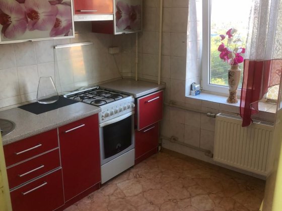 Сдам однокомнатную КВ Улучшенной планир Р-н лысой горы.42 Кв.М.собств Харків