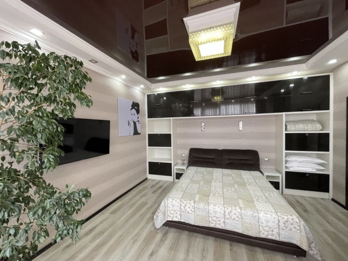 Сдам 110 м2, трехкомнатную квартиру в Аркадии - фото 1